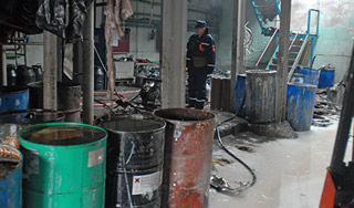 В Подмосковье взорвался котел с клеем В Подмосковье взорвался котел с клеем