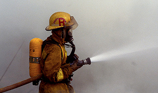 В супермаркете сгорели 25 человек В супермаркете сгорели 25 человек