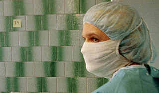 Врач нанес ребенку смертельные травмы Врач нанес ребенку смертельные травмы