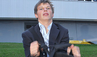 Аршавину разрешили работать в Англии Аршавину разрешили работать в Англии