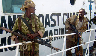 Пираты согласились освободить "Фаину" Пираты согласились освободить "Фаину"