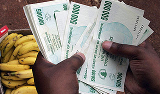 Зимбабве избавилось от триллионов долларов Зимбабве избавилось от триллионов долларов