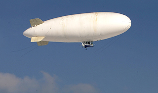 В Подмосковье упал дирижабль В Подмосковье упал дирижабль