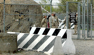 США отказываются закрывать базу в Киргизии США отказываются закрывать базу в Киргизии