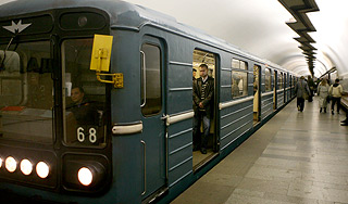 В московском метро стало меньше пассажиров В московском метро стало меньше пассажиров