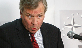 НАТО заигрывает с Россией НАТО заигрывает с Россией