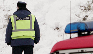 В Эстонии перевернулся автобус с рыбаками В Эстонии перевернулся автобус с рыбаками