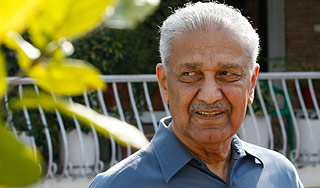 Моссад хочет убить "отца" атомной бомбы Моссад хочет убить "отца" атомной бомбы