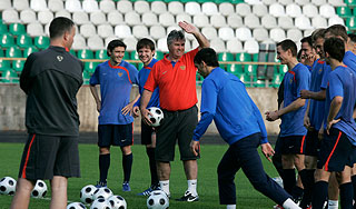 Хиддинк контролирует ситуацию в сборной Хиддинк контролирует ситуацию в сборной