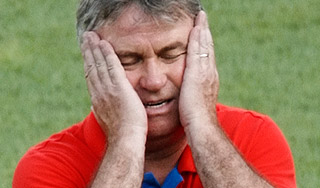 Гус Хиддинк начал переговоры с "Челси" Гус Хиддинк начал переговоры с "Челси"