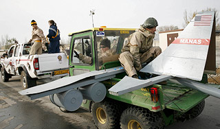 Киргизия очистит "Манас" от друзей США Киргизия очистит "Манас" от друзей США