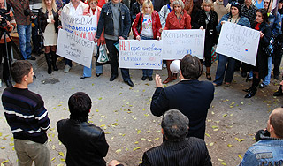 Крым спасает библиотеку от американцев Крым спасает библиотеку от американцев