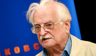 Хуциев призвал бойкотировать Михалкова Хуциев призвал бойкотировать Михалкова