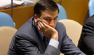 Саакашвили продает свои дворцы Саакашвили продает свои дворцы