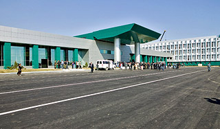 Аэропорт Грозного возобновит авиарейсы Аэропорт Грозного возобновит авиарейсы