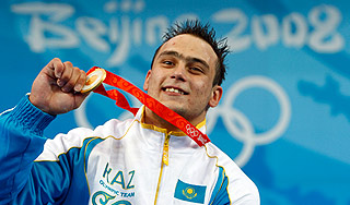 Олимпийский чемпион ранен в Алматы Олимпийский чемпион ранен в Алматы
