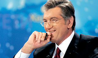 Ющенко одобрил нападки на Черномырдина Ющенко одобрил нападки на Черномырдина