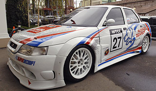 Lada примет участие в кольцевых автогонках Lada примет участие в кольцевых автогонках