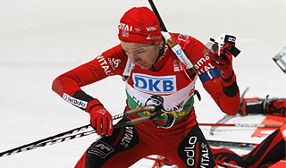 Бьорндален срезал дистанцию на 10 метров Бьорндален срезал дистанцию на 10 метров