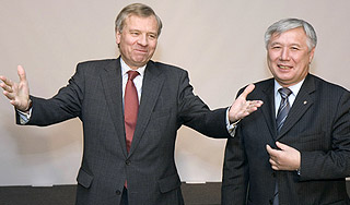 НАТО поможет украинской армии НАТО поможет украинской армии