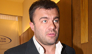 Знаменитые мужчины остались без подарка Знаменитые мужчины остались без подарка