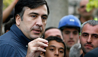 Саакашвили позаимствовал картину у музея Саакашвили позаимствовал картину у музея