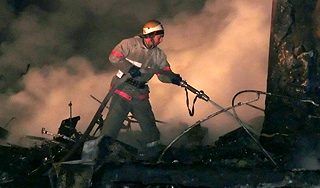 В Москве загорелся завод "Электропривод" В Москве загорелся завод "Электропривод"