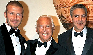 Клуни и Бэкхем с женой живут втроем Клуни и Бэкхем с женой живут втроем