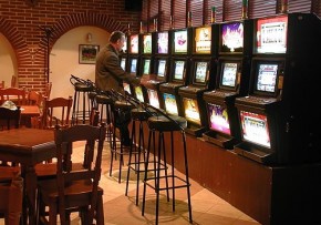 Депутаты против игр и привилегий