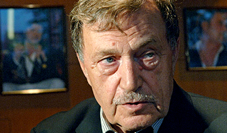 Василий Аксенов попал в реанимацию Василий Аксенов попал в реанимацию