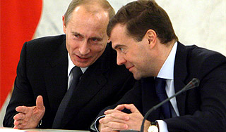 Тандем власти спас экономику России Тандем власти спас экономику России