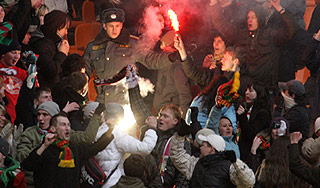 Футбольный сезон стартовал скандалом Футбольный сезон стартовал скандалом