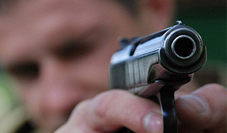 Дорожный конфликт закончился стрельбой Дорожный конфликт закончился стрельбой