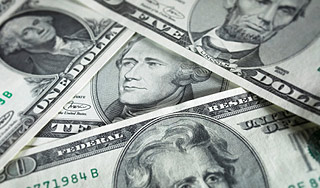 Доллар начал отыгрывать позиции Доллар начал отыгрывать позиции