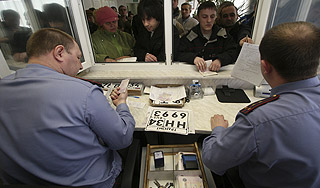 ГИБДД дала объяснения водителям ГИБДД дала объяснения водителям