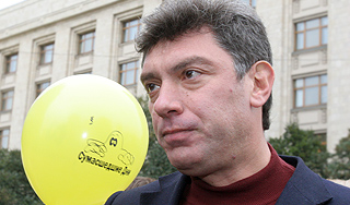 Немцов приобрел репутацию сумасшедшего Немцов приобрел репутацию сумасшедшего