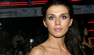 Декольте Седоковой сорвало съемки телешоу Декольте Седоковой сорвало съемки телешоу