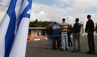 Израиль меняет 450 арабов на капрала Израиль меняет 450 арабов на капрала