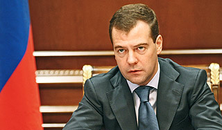 Медведев требует умерить амбиции банков Медведев требует умерить амбиции банков