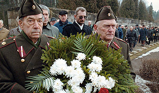 Легионеры СС прошли по центру Риги Легионеры СС прошли по центру Риги