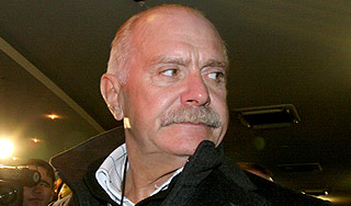 Михалков собирает армию на войну с Хуциевым Михалков собирает армию на войну с Хуциевым