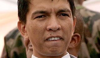 Армия выгнала из дворца главу Мадагаскара Армия выгнала из дворца главу Мадагаскара