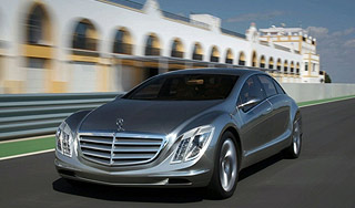 Mercedes переманивает сотрудников BMW Mercedes переманивает сотрудников BMW