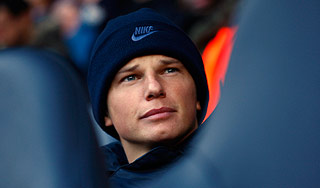 Фанаты "Арсенала" видят в Аршавине Мессию Фанаты "Арсенала" видят в Аршавине Мессию