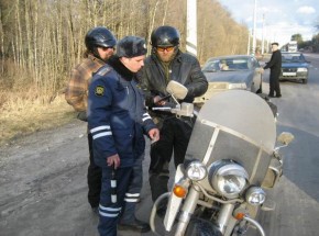 Нарушитель ПДД правоту отстаивал ножом Фото пресс-службы УГИБДД по Брянской области