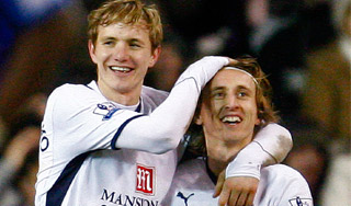 Фанаты "Тоттенхэма" отстояли Павлюченко Фанаты "Тоттенхэма" отстояли Павлюченко