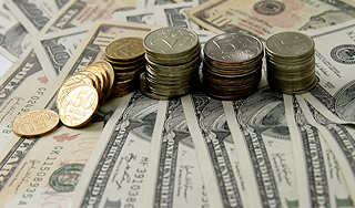 Курс доллара обвалился по отношению к рублю Курс доллара обвалился по отношению к рублю