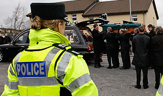 В убийстве полицейского обвинили подростка В убийстве полицейского обвинили подростка