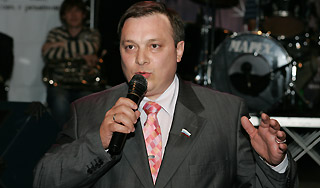 Экс-солист "Ласкового Мая" хочет в мэры Экс-солист "Ласкового Мая" хочет в мэры