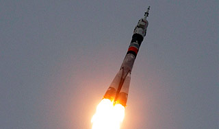 Сбой не помешал "Союзу" пристыковался к МКС Сбой не помешал "Союзу" пристыковался к МКС